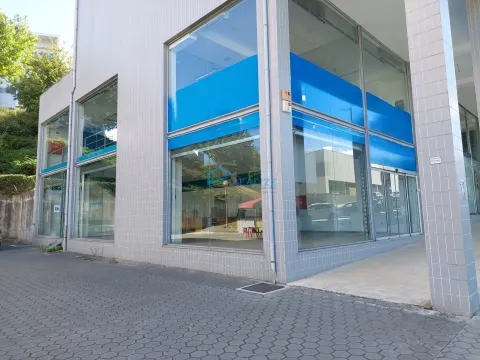 Loja para arrendar junto ao Nosso Shopping- Vila Real