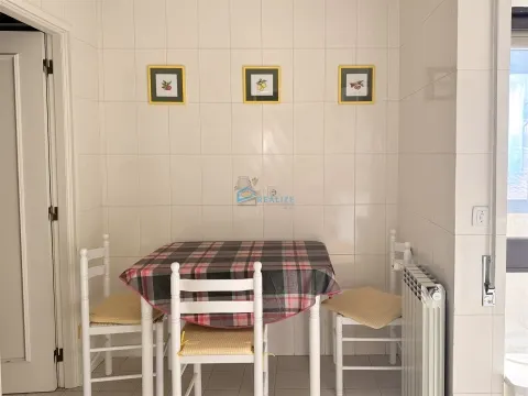 Viviendas Adosadas en barrio 5 habitaciones