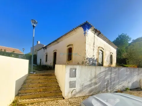 A Canvas with History: A Unique Opportunity on the Outskirts of Loulé