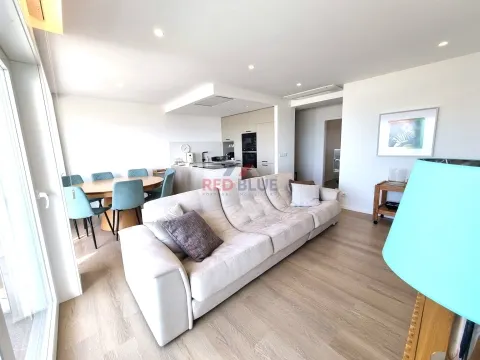 APARTAMENTO T4, 1ª LINHA DE MAR, VISTAS DE MAR, PÓVOA DE VARZIM