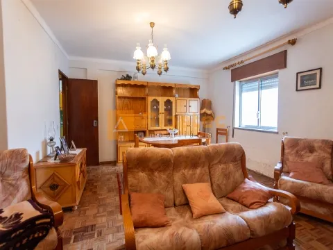 Apartamento T3 em Coruche