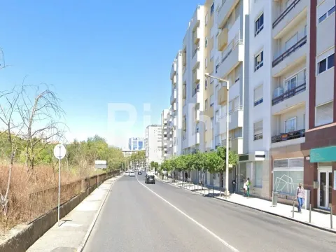 Café para trespasse nas Laranjeiras