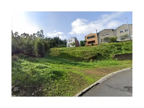 Terreno Rústico de 2.900m² em Crestuma, Vila Nova de Gaia