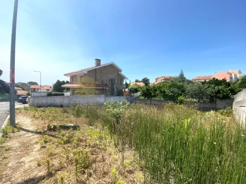 Terreno em Canelas - V. N. Gaia