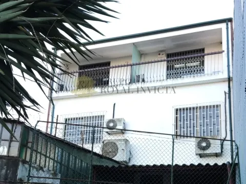 Prédio em frente à Câmara de Gondomar