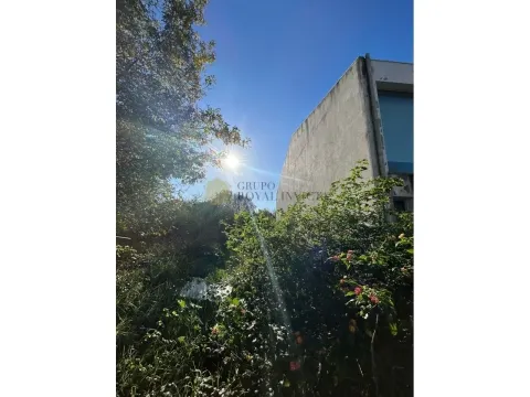 Lote para construção de moradia em Moreira - Maia