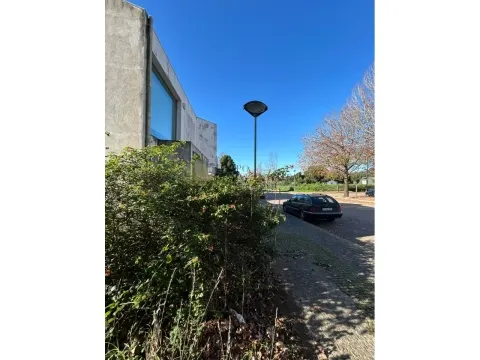 Lote para construção de moradia em Moreira - Maia