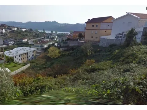OPORTUNIDADE Terreno com  Vista Rio e viabilidade de construção  - Melres