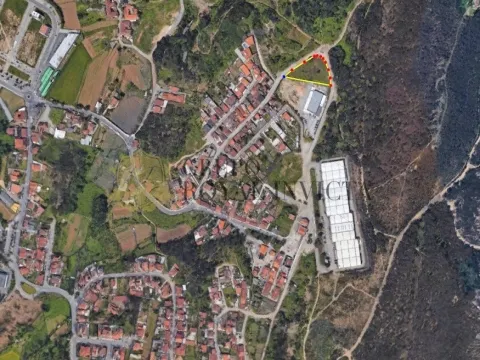Terreno Com Projecto Aprovado para armazém de 1000m2