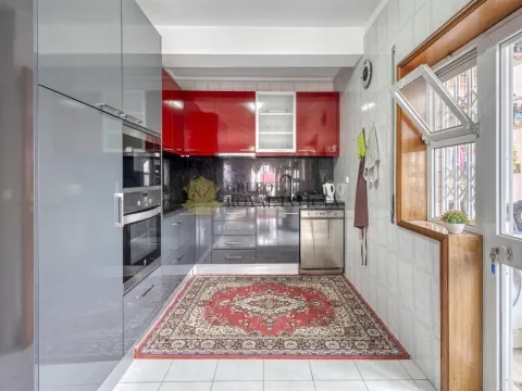 Apartamento T2 ao metro da Campainha - Baguim do Monte