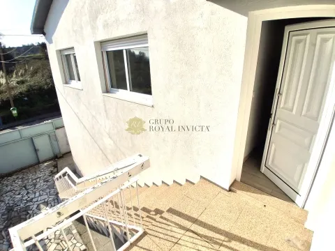 Andar Moradia T3 Renovado em São Cosme, Gondomar