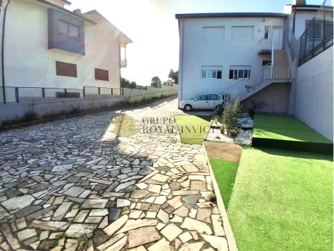 Andar Moradia T3 Renovado em São Cosme, Gondomar