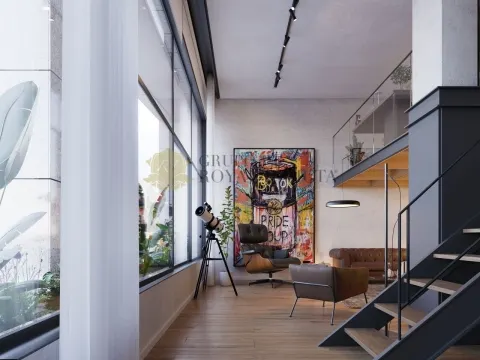 Espaço comercial com projeto aprovado para habitação T1+2 em Paranhos