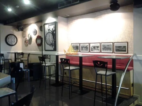 Commerciële vestiging van 120m2, in het centrum van Leiria