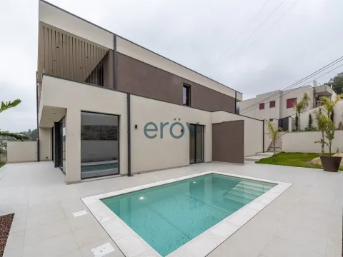 Moradia T4 de Luxo em Requião – Vila Nova de Famalicão