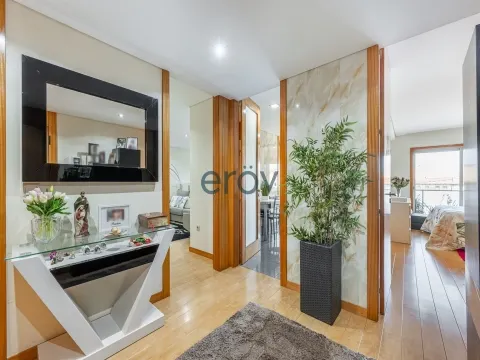 Apartamento T3 C/ 2 Suites em Gondomar