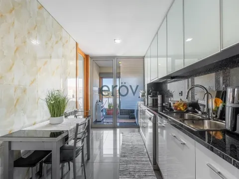 Apartamento T3 C/ 2 Suites em Gondomar