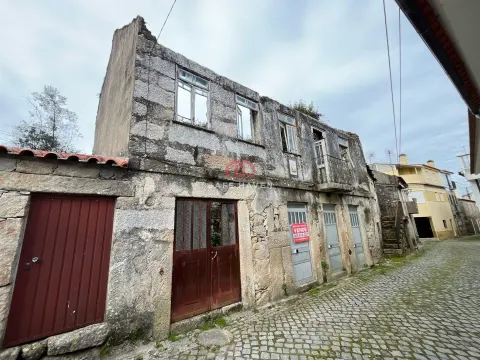 Moradia para Restaurar T2