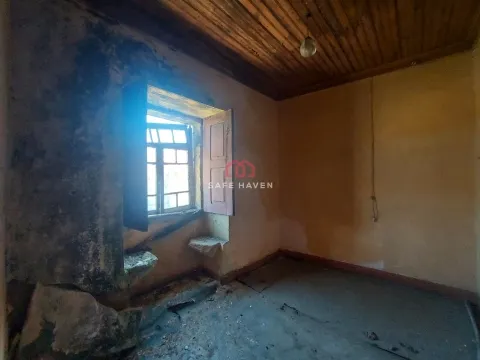 Moradia para Restaurar T2