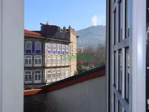 Prédio " Camarote do Toural- Guimarães