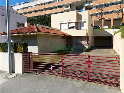 Moradia isolada de tipologia T4