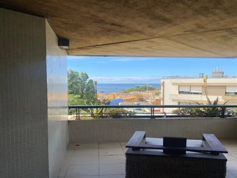 Apartamento T2+1 para arrendamento, totalmente remodelado, com móveis no último piso, na Quinta de M