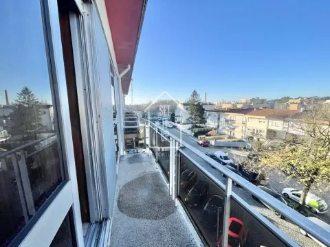 QUARTO INDIVIDUAL GRANDE COM VISTA CIDADE