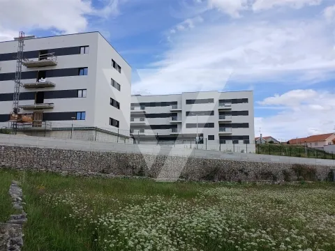 Terreno com PIP Aprovado Para Prédio/ Moradias - Chaves.