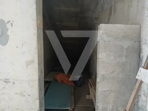 Loja à vendre à Gondomar.