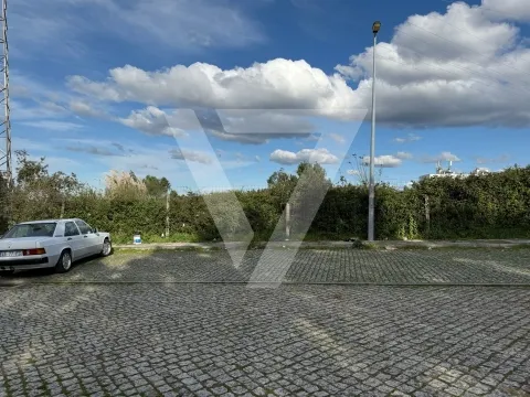Terreno Industrial Loteado à Venda em Fânzeres - Gondomar.