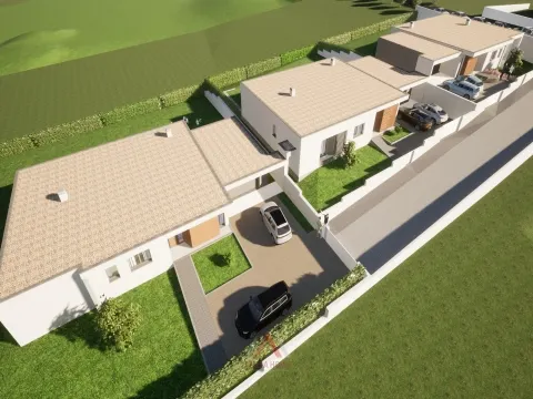 Moradia T4 com 3 Suites + Jardim