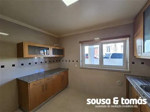 Apartamento T2 - Arrendamento