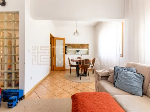 Zweifamilienhaus 2 Schlafzimmer
