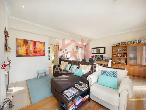 Detached 3-Bedroom House / Central Heating / Torre