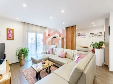 Viviendas Adosadas en barrio 4 habitaciones