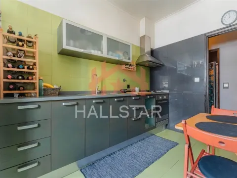 Apartamento T4 / Centro Leiria / Rua Miguel Torga