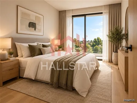 2-Bedroom Apartment / En-suite & Walk-in Closet / 2-Car Garage / Barreira