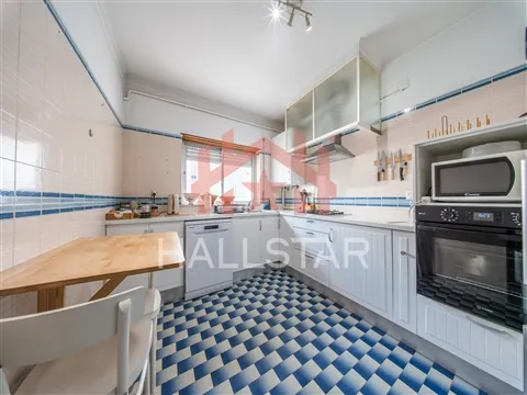 Apartamento T2 / Cozinha Equipada / Quinta da Alçada