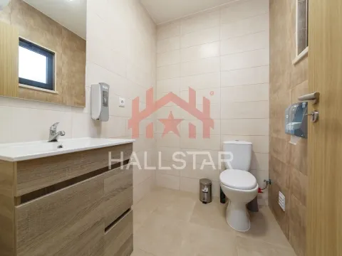 Lar / Totalmente Equipado e Mobilado / Elevador / Leiria