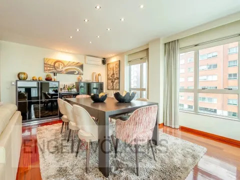 Apartamento T4