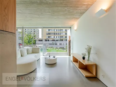 Apartamento T4+1