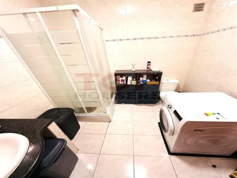 Apartamento T2 Renovado com Terraço em Olhão (sem elevador) – Pronto a Habitar