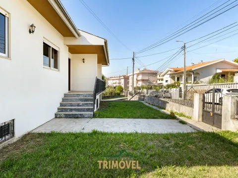 Moradia T3 em São Roque, Oliveira de Azeméis