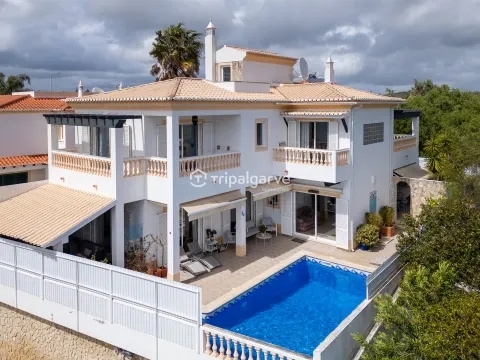 Detached House with Pool &#124; Sargaçal, Lagos