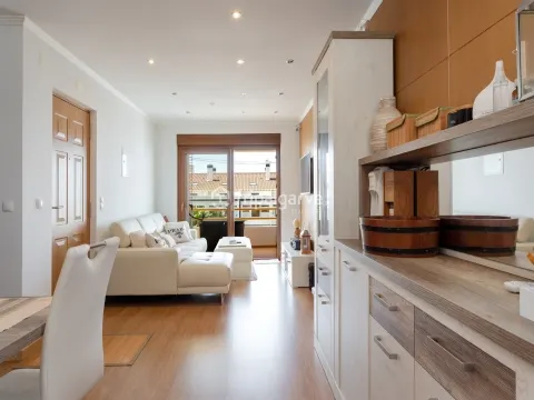 1-Bedroom Apartment with Sea View – Fully Renovated in Galé