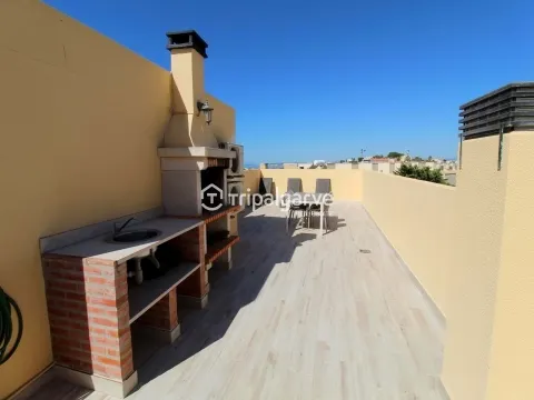 Renovated 2 bedroom semi-detached villa with pool and garage - Patroves-Albufeira