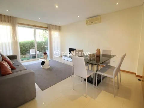 Renovated 2 bedroom semi-detached villa with pool and garage - Patroves-Albufeira