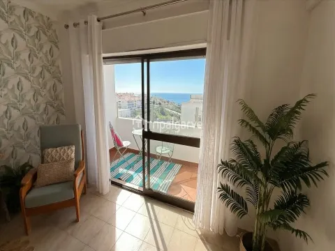 1 bedroom apartment with sea and pool views