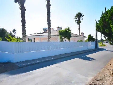 Moradia Isolada T3+2