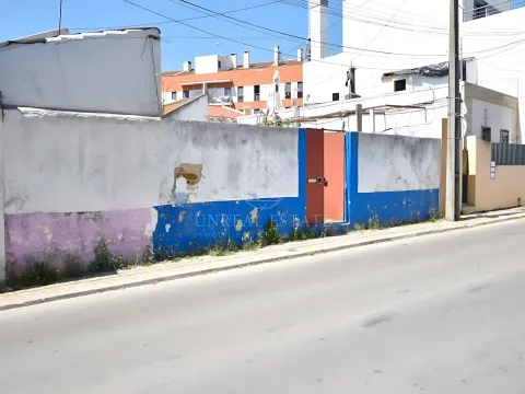 Moradia para Restaurar T2